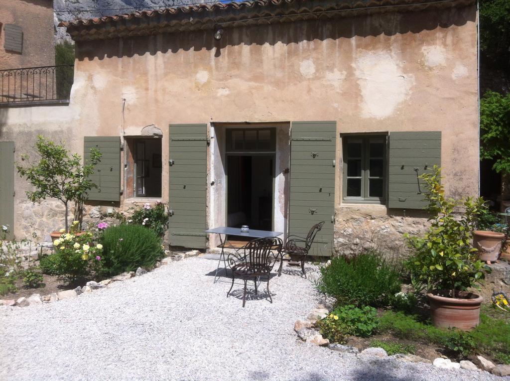Bed and Breakfast Le Moulin En Provence Saint-Antonin-sur-Bayon Exterior foto